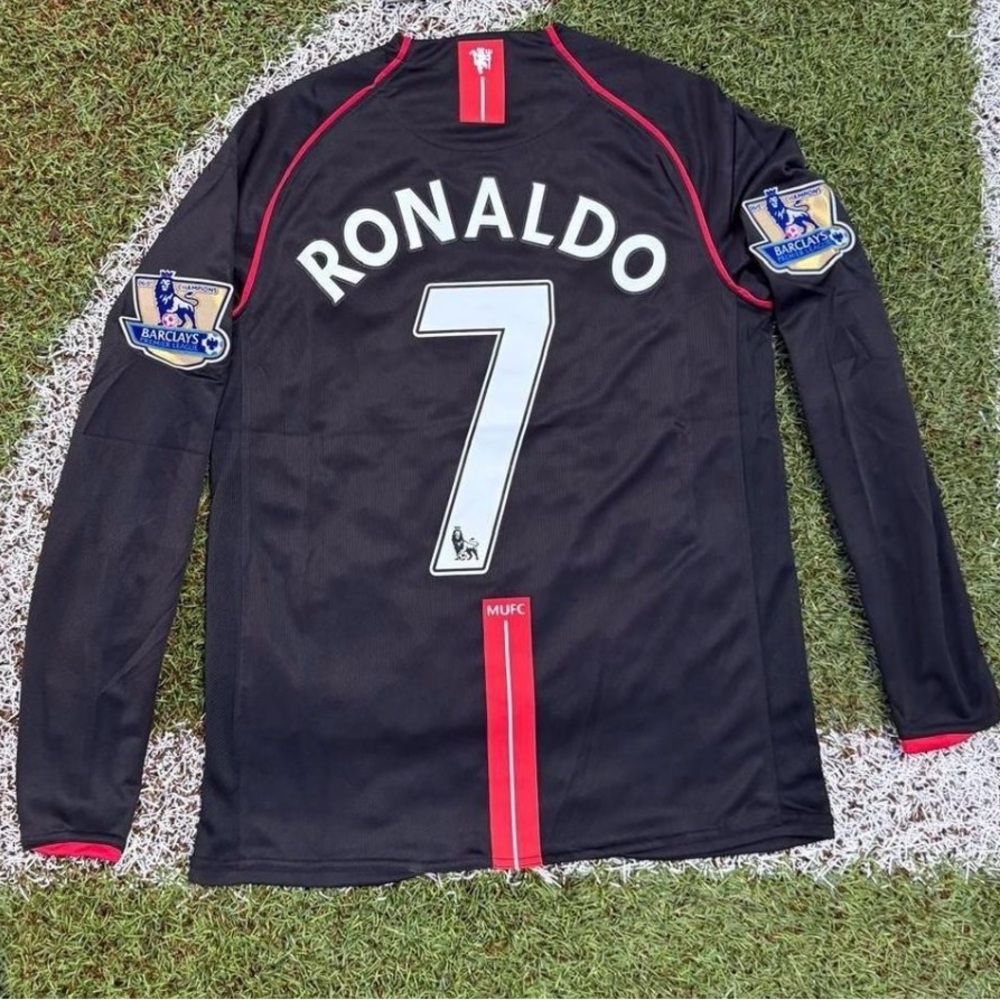 Ronaldo Man U retro jersey